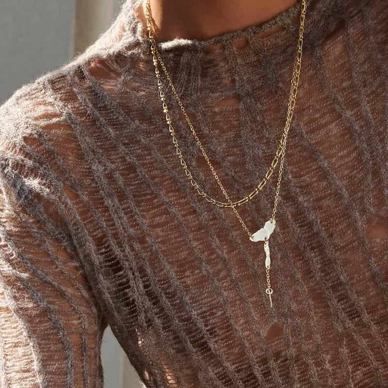 Catch necklace